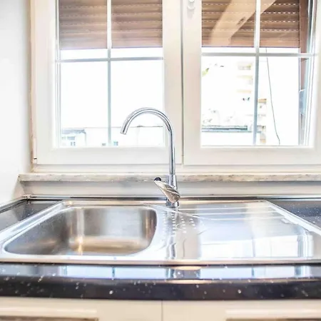 Daire 4br Penthouse & Bbq Terrace At Blloku - *