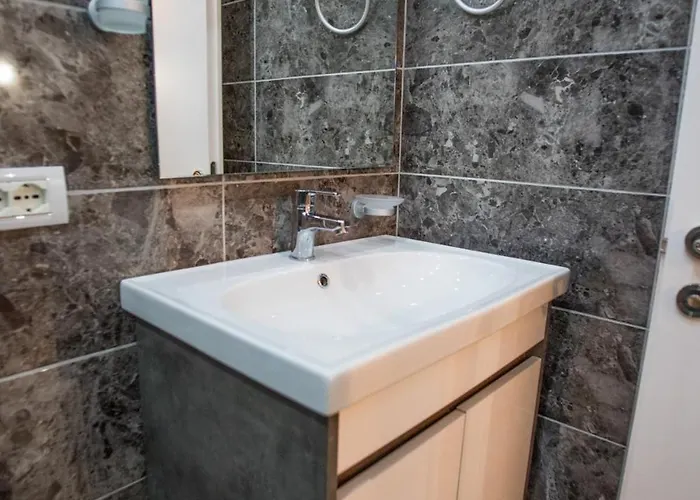 4br Penthouse & Bbq Terrace At Blloku - Daire Tiran