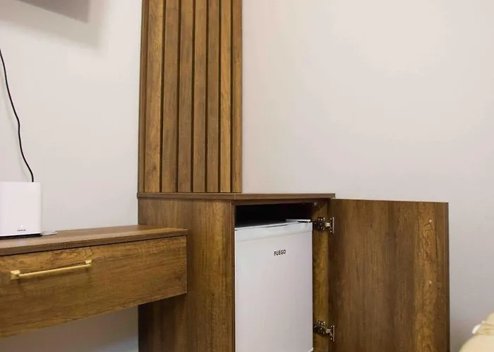 Daire 4br Penthouse & Bbq Terrace At Blloku - *