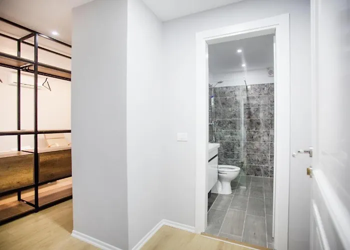 Daire 4br Penthouse & Bbq Terrace At Blloku -
