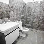 4br Penthouse & Bbq Terrace At Blloku - Apartament *