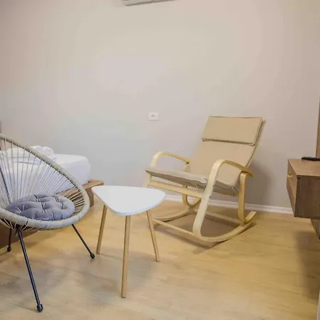 4br Penthouse & Bbq Terrace At Blloku - アパート