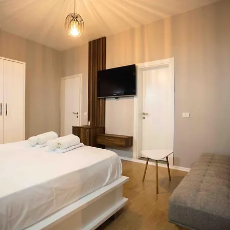 4br Penthouse & Bbq Terrace At Blloku - * ティラナ