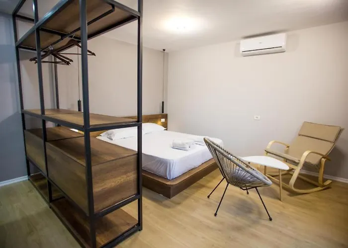 4br Penthouse & Bbq Terrace At Blloku - * Tirana