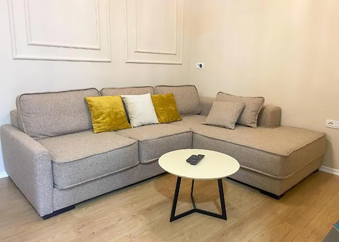 Lejlighed 4br Penthouse & Bbq Terrace At Blloku -