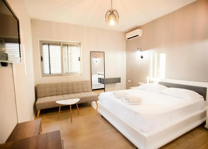 4br Penthouse & Bbq Terrace At Blloku - Lejlighed *